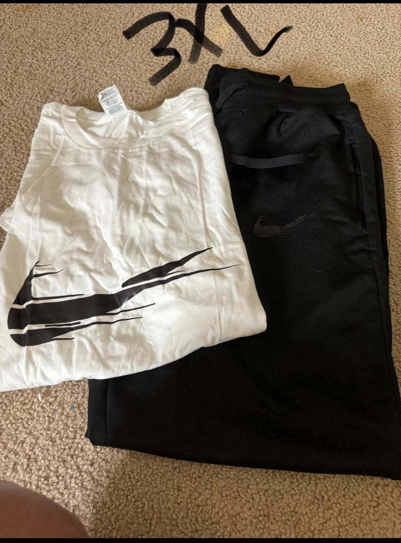 Men (B/W) Pant Set